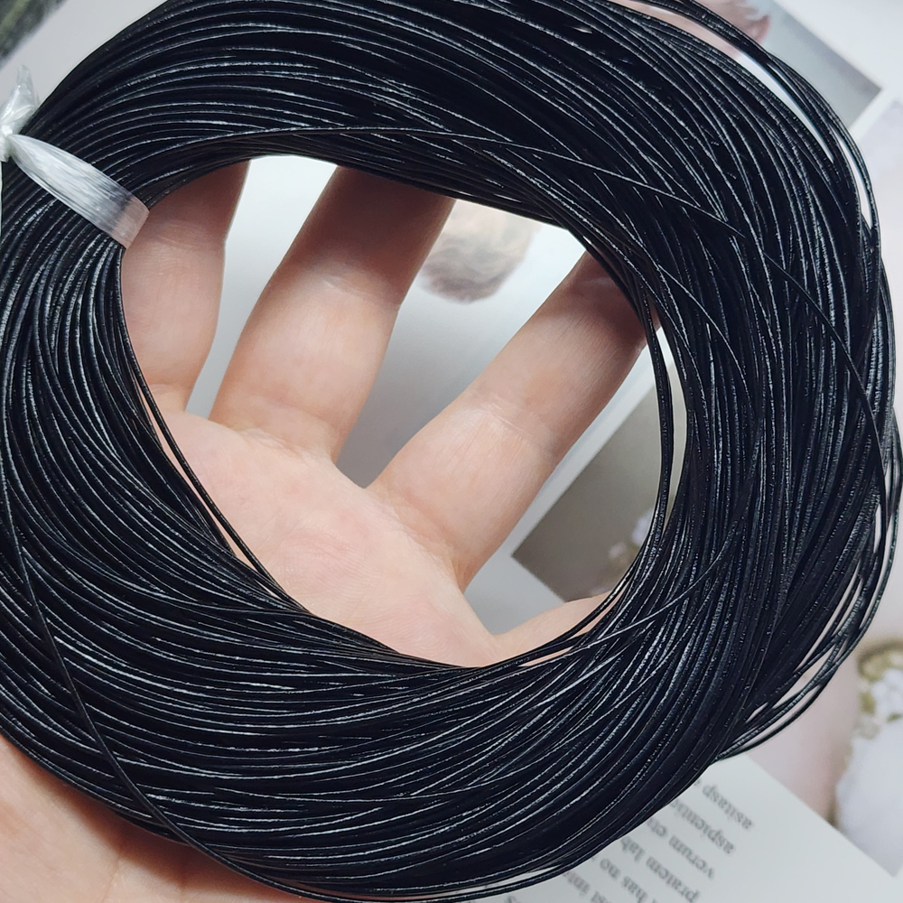 Шнур, натуральная кожа, цвет чёрный глянец, 1мм