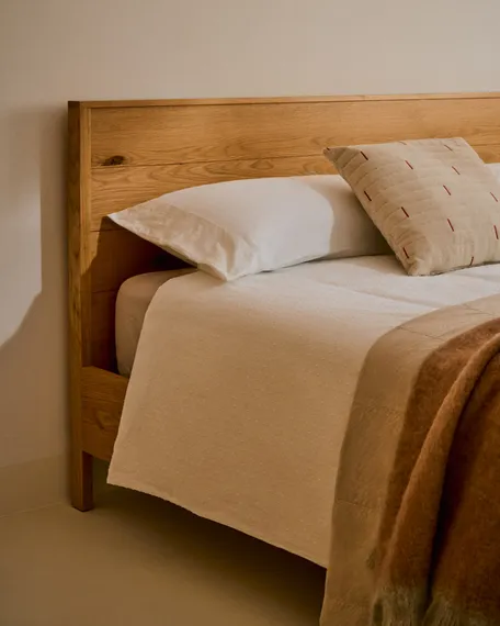 Кровать Alguema из дубового шпона с натуральной отделкой для матраса 160 x 200