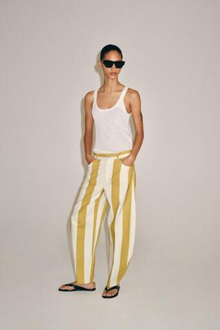 ZARA ДЖИНСЫ TAPERED С ВЫСОКОЙ ПОСАДКОЙ И ПРИНТОМ — ZW COLLECTION, ПОЛОСКИ