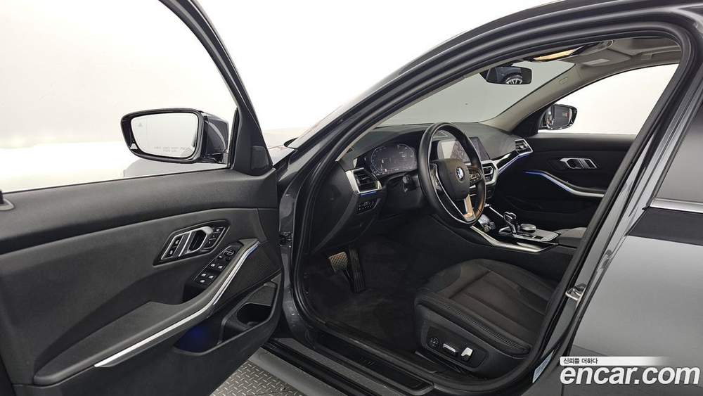 BMW 3 Series (G20) 320i (08.2020)