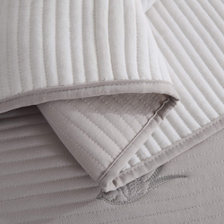 Покрывало 230x250 и 2 наволочки 50х70 Sofi De MarkO Жаклин коричневое