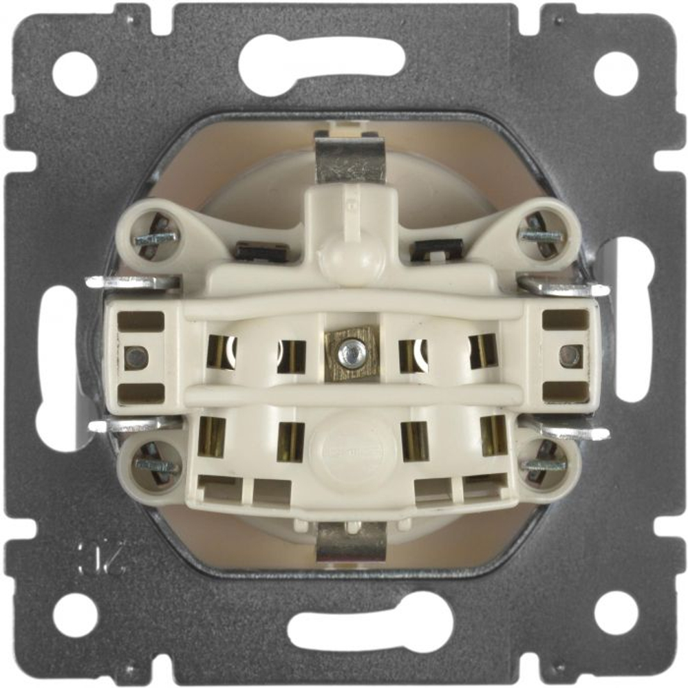 77 4321 Розетка со шторкой слоновая кость