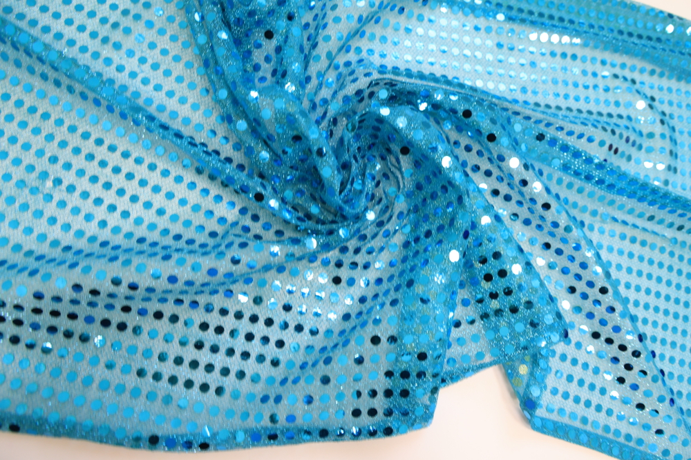 Трикотаж с пайетками голубой