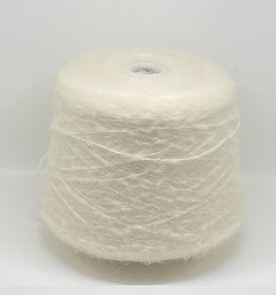 Пряжа на бобине. 235 г. Италия) 30% альпака 20% шелк 20% мохер 12% мерино 18% п/а. 100г-450м(белый)