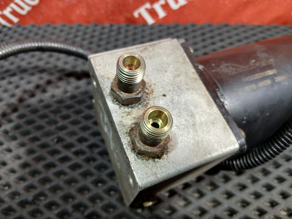 Насос подъема кабины электрический 2022г.