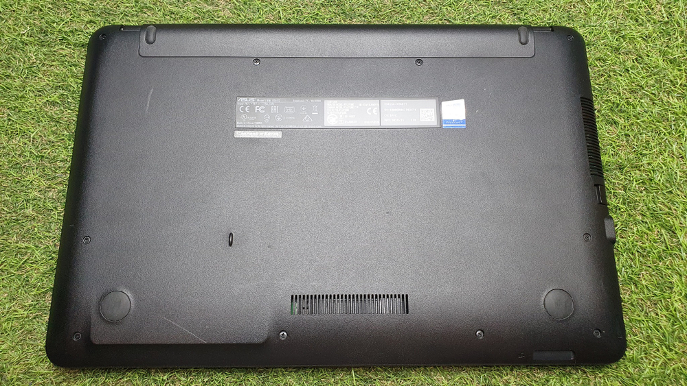 Ноутбук ASUS Pentium/4Gb/VivoBook X541S X541SA-XO687/Windows 10