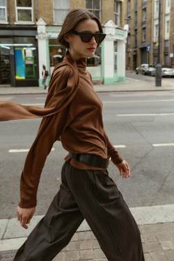 ZARA СВИТЕР ТОНКОЙ ВЯЗКИ С БАНТОМ, КОРИЧНЕВЫЙ