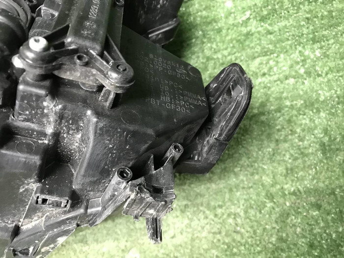 Фара правая Citroen C5 Aircross (2022-н.в.) LED