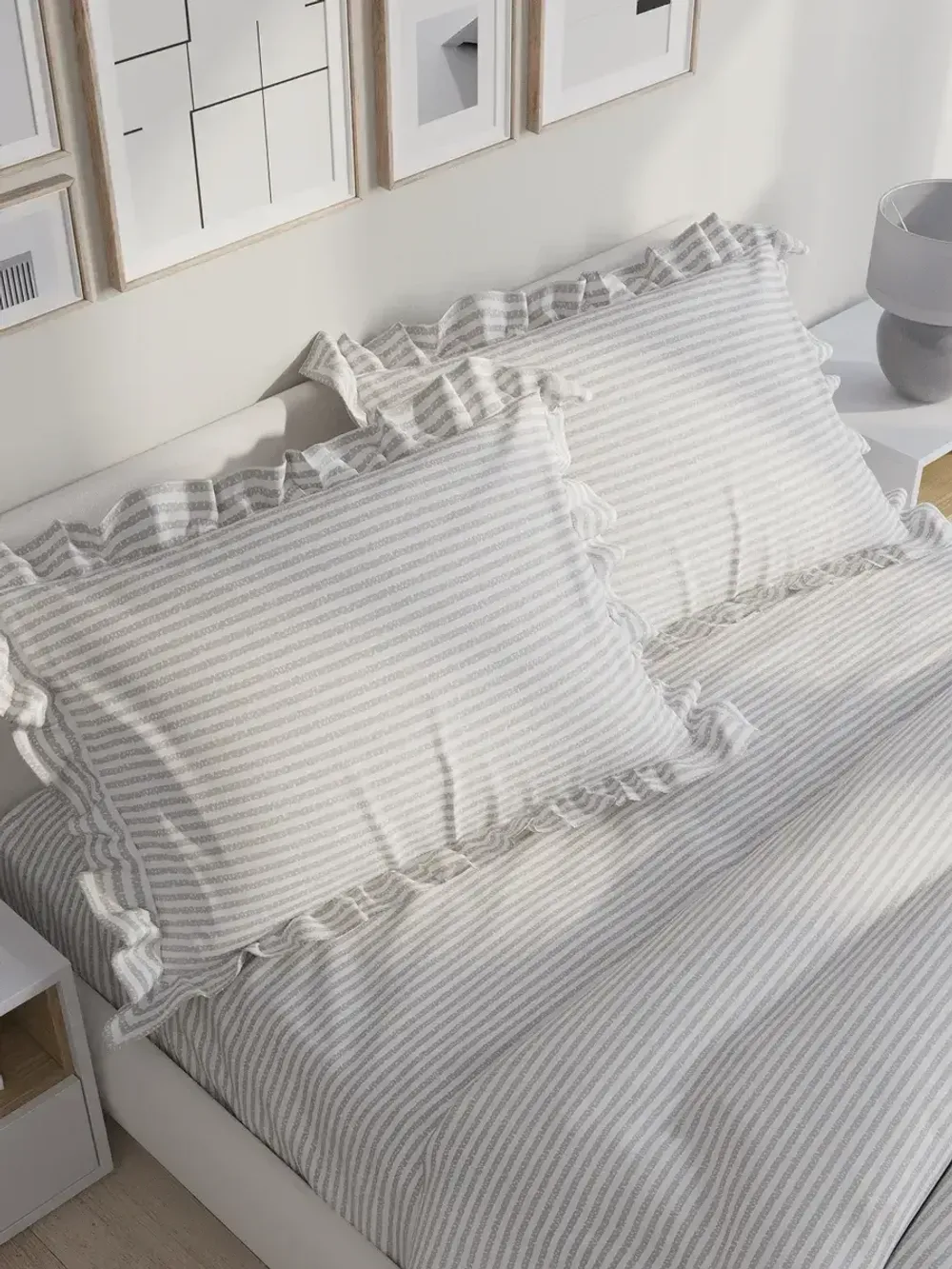 Декоративная наволочка с рюшами, оборками "Лутон" 40х60 см, 1 шт, без молнии