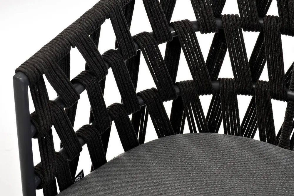 "Диего" стул плетеный из роупа, основание дуб, каркас из стали темно-серый (RAL7024) муар, роуп темно-серый круглый, ткань серая