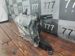 Фара правая LED Toyota Land Cruiser Prado 150 17-24 Б/У Оригинал 8114560N20