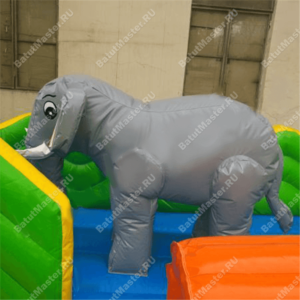 Большой надувной батут "Средневековье" 15*15*5 м