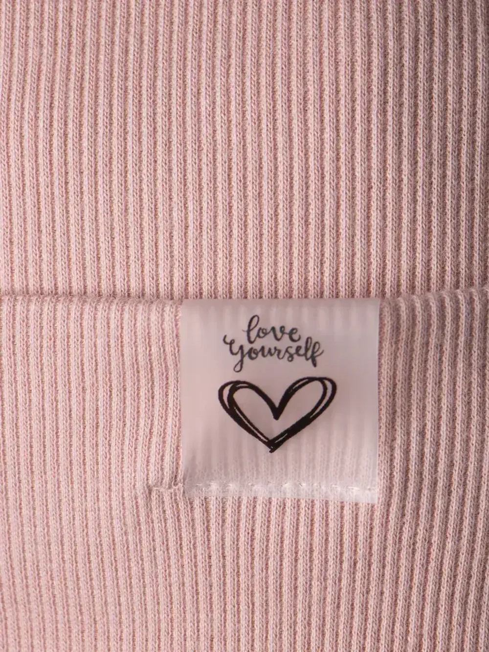 Шапка для девочки на осень