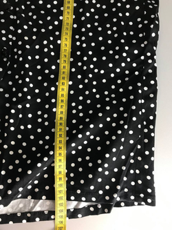 Платье практичное в горошек, маркировка XS, визуально 42 размер