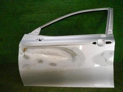 Дверь передняя левая Toyota Camry xv70 (2017-н.в.)