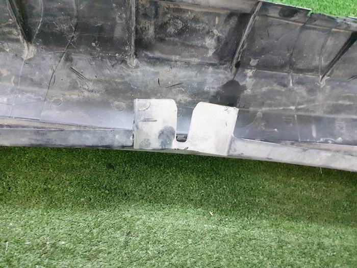 Воздуховод внутренний Porsche Macan (2014-2018)