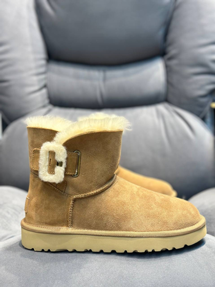 UGG