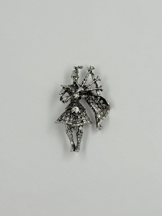 Брошь Шотландец с волынкой