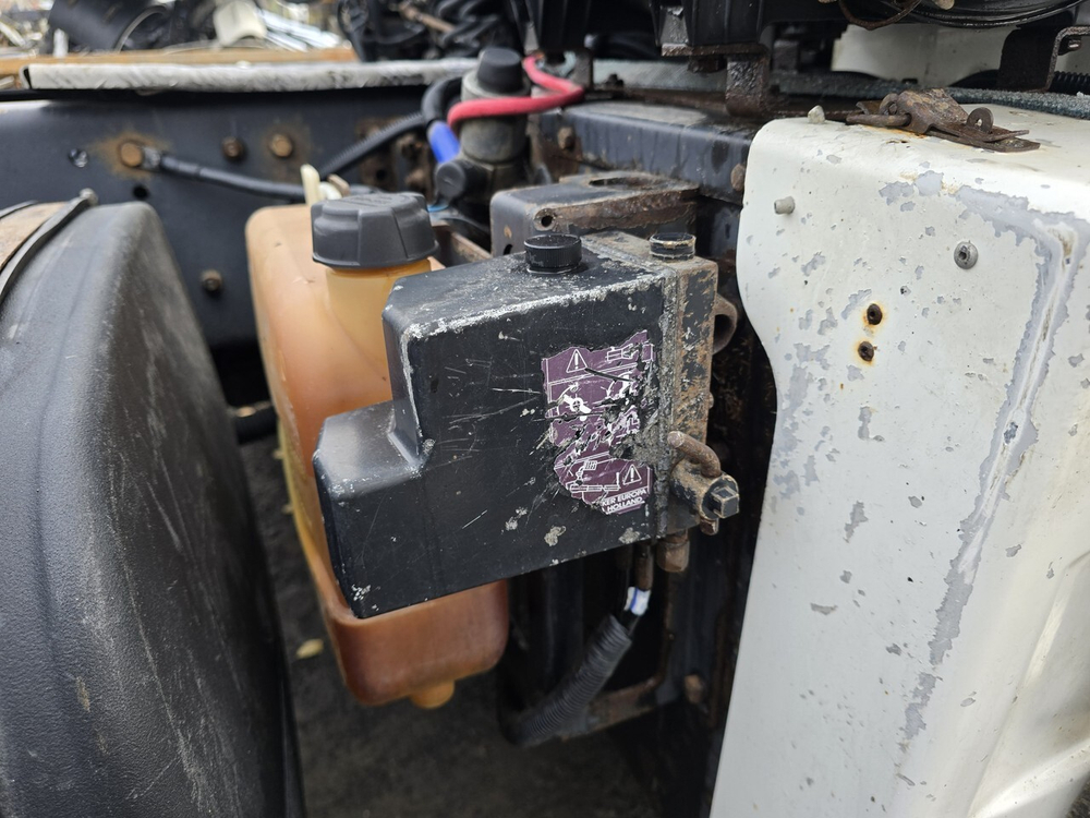 Насос подъема кабины