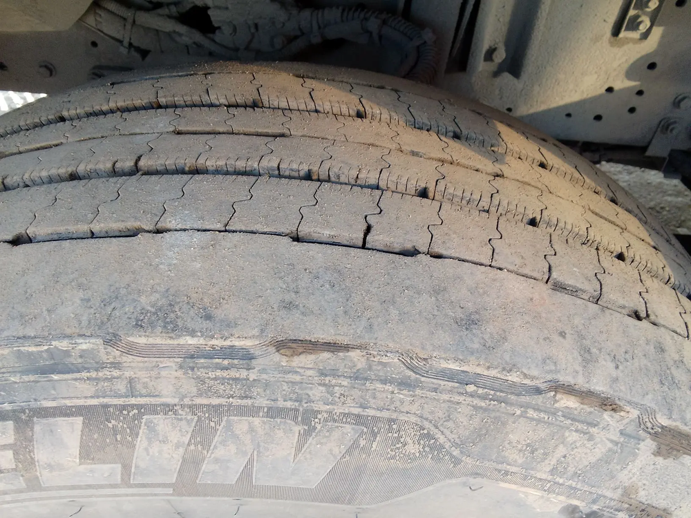 FAW J7 4x2 Седельный тягач CA4180P77K25E5 (Дизельный, 12,5 л, 553 л.с., АТ)