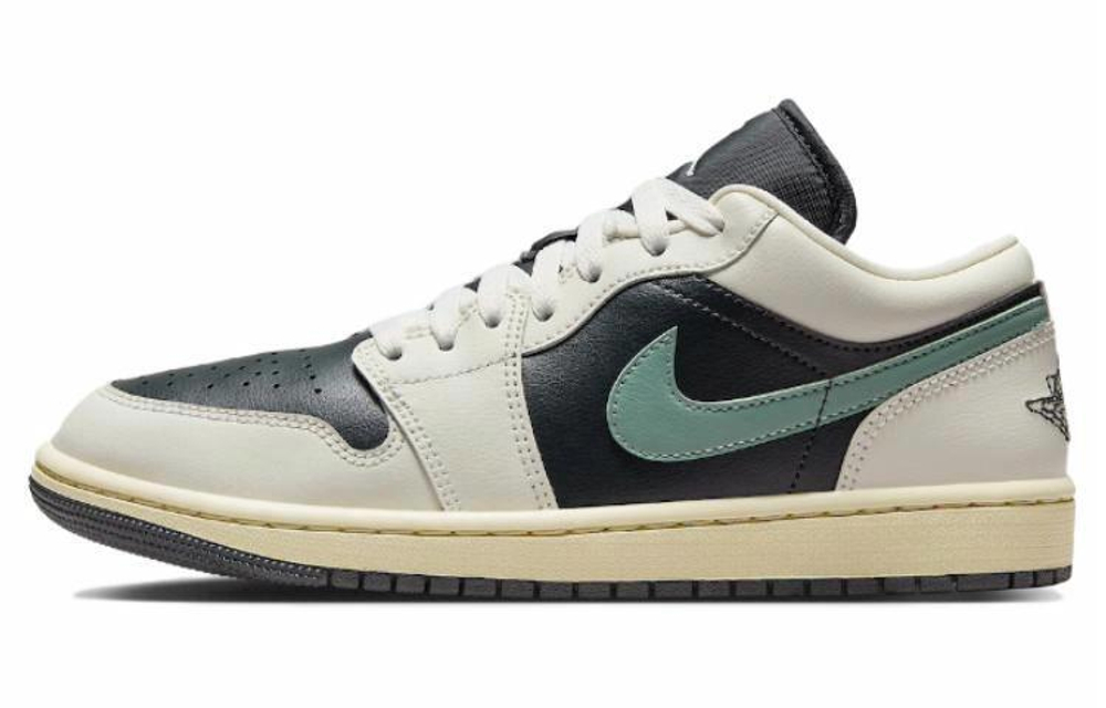 Кроссовки Jordan Air Jordan 1 Low Jade Smoke (Женская размерная сетка)