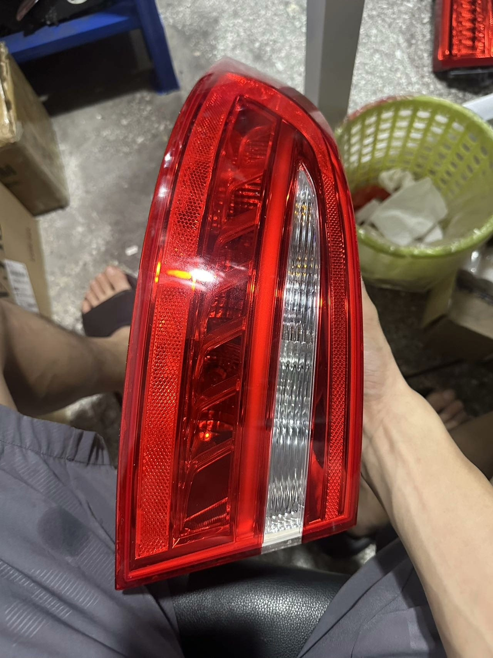 Задние фонари Jaguar XE XEL левый и правый оригинальные
