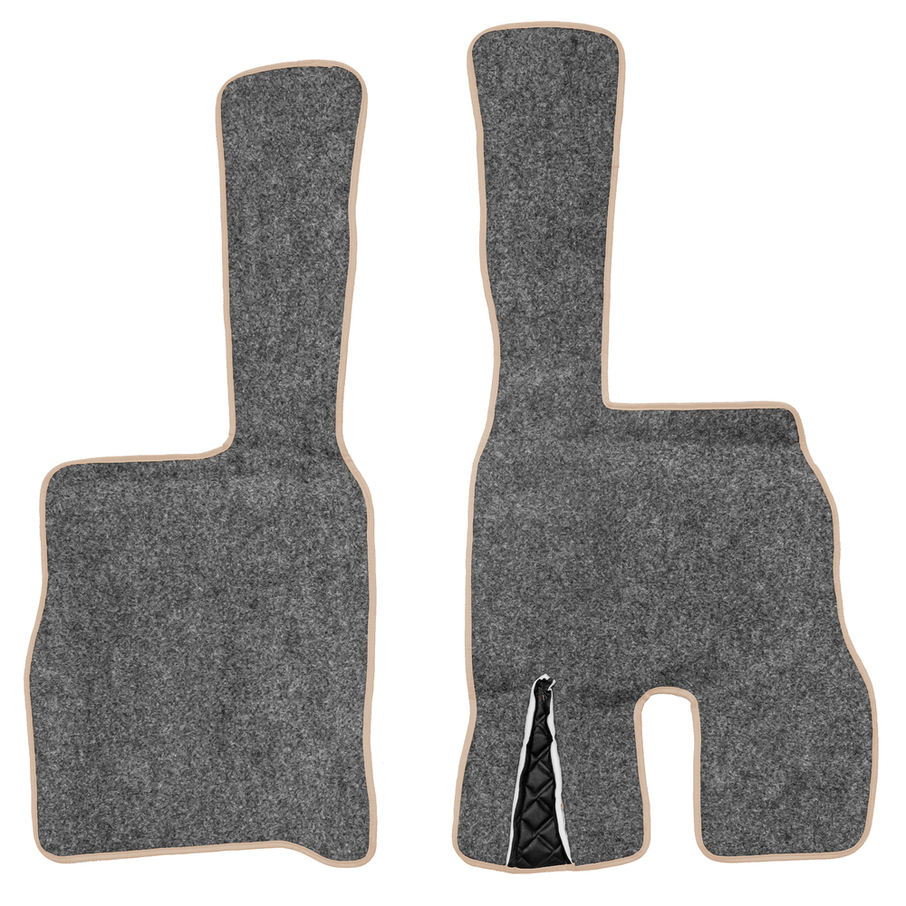 Ковры VOLVO FM до 2008 года (экокожа, бежевый, бежевый кант, коричневая вышивка)