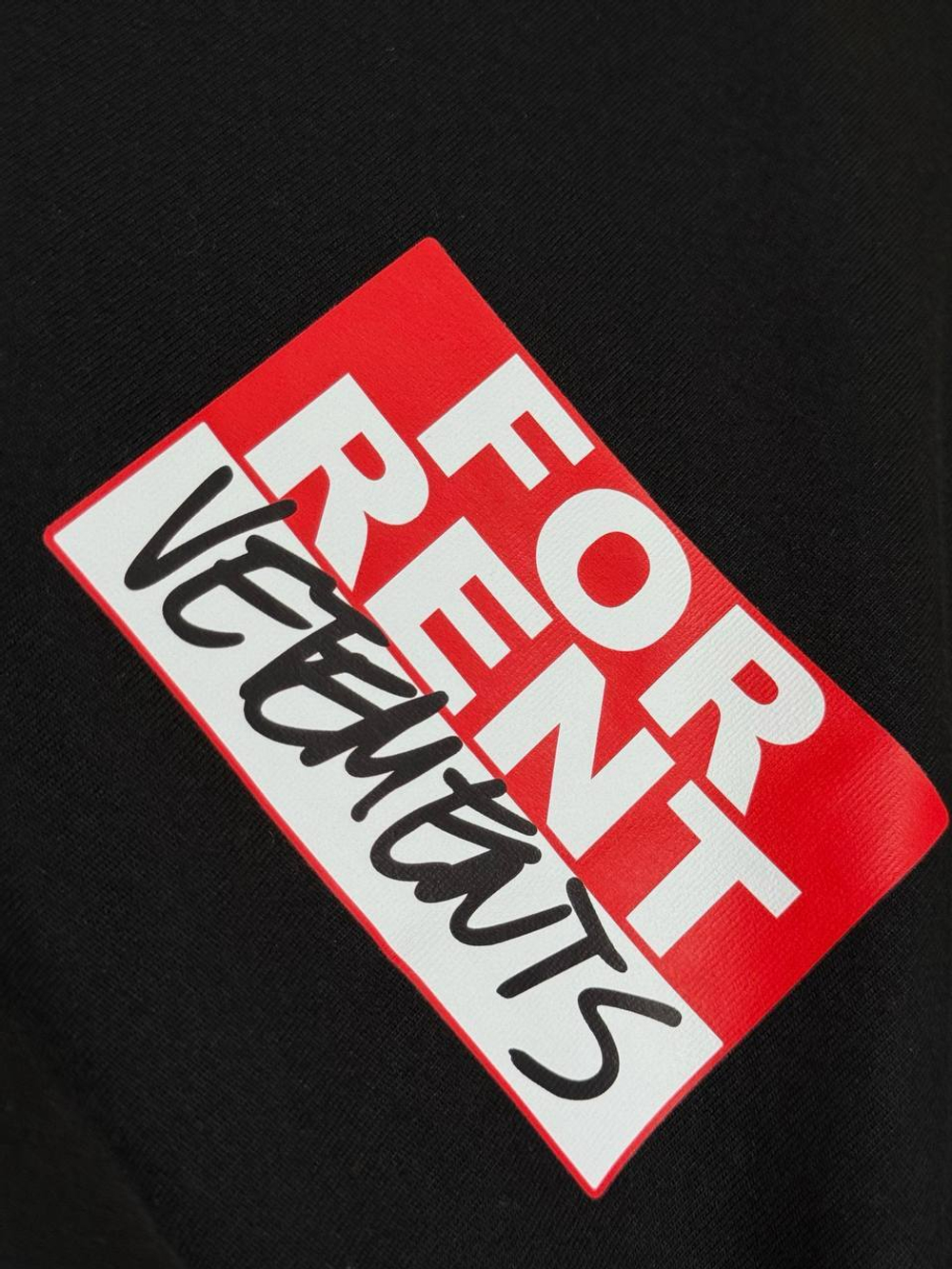 Футболка Vetements