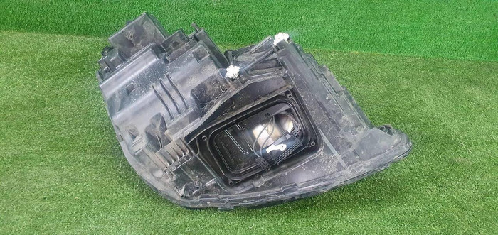 Битая Фара левая Mercedes E W213 (2020-2023) LED