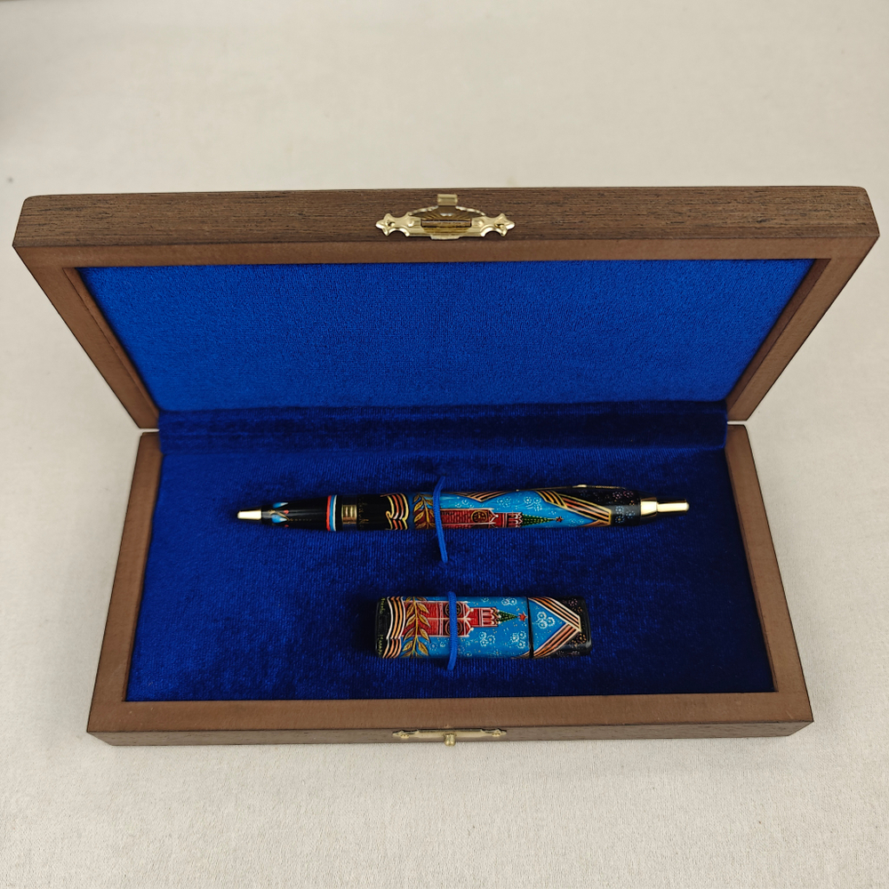 Набор "Кремль. Звезда" флешка и ручка Parker с ручной росписью Палех в футляре