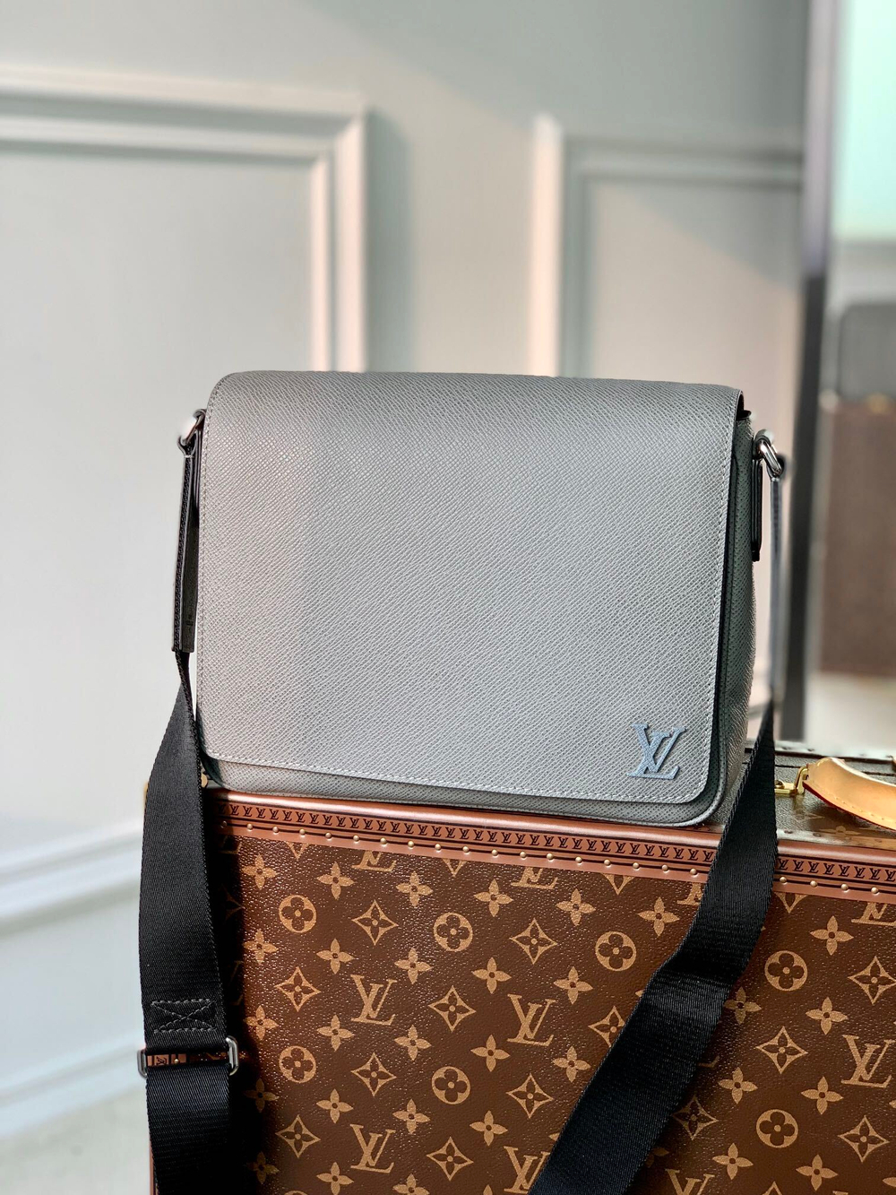 Louis Vuitton District PM Messenger Bag