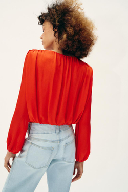 ZARA АТЛАСНАЯ БЛУЗА ОБЪЕМНОГО КРОЯ, КОРАЛЛОВО-КРАСНЫЙ