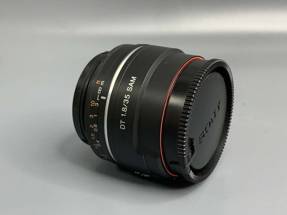 Sony DT 35mm 1.8 SAM SAL-35F18