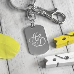 Серебряный брелок для мужчины с гравировкой на заказ