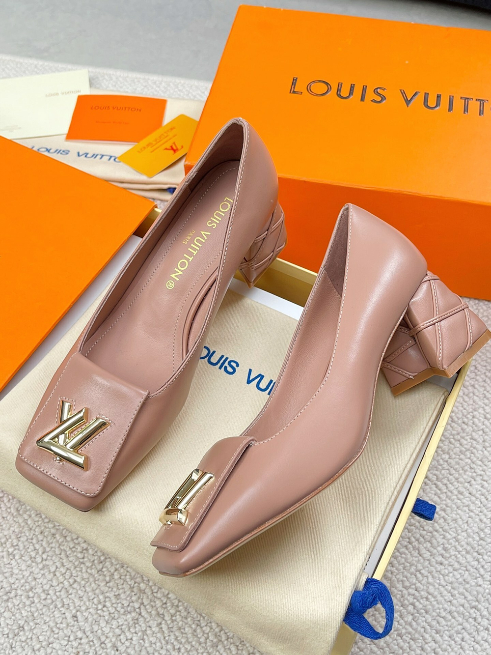 Louis Vuitton Shake Pump