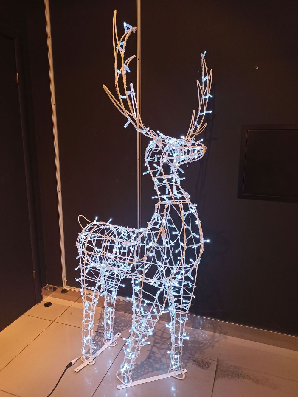 Световая фигура «Олень» с классическим каркасом
