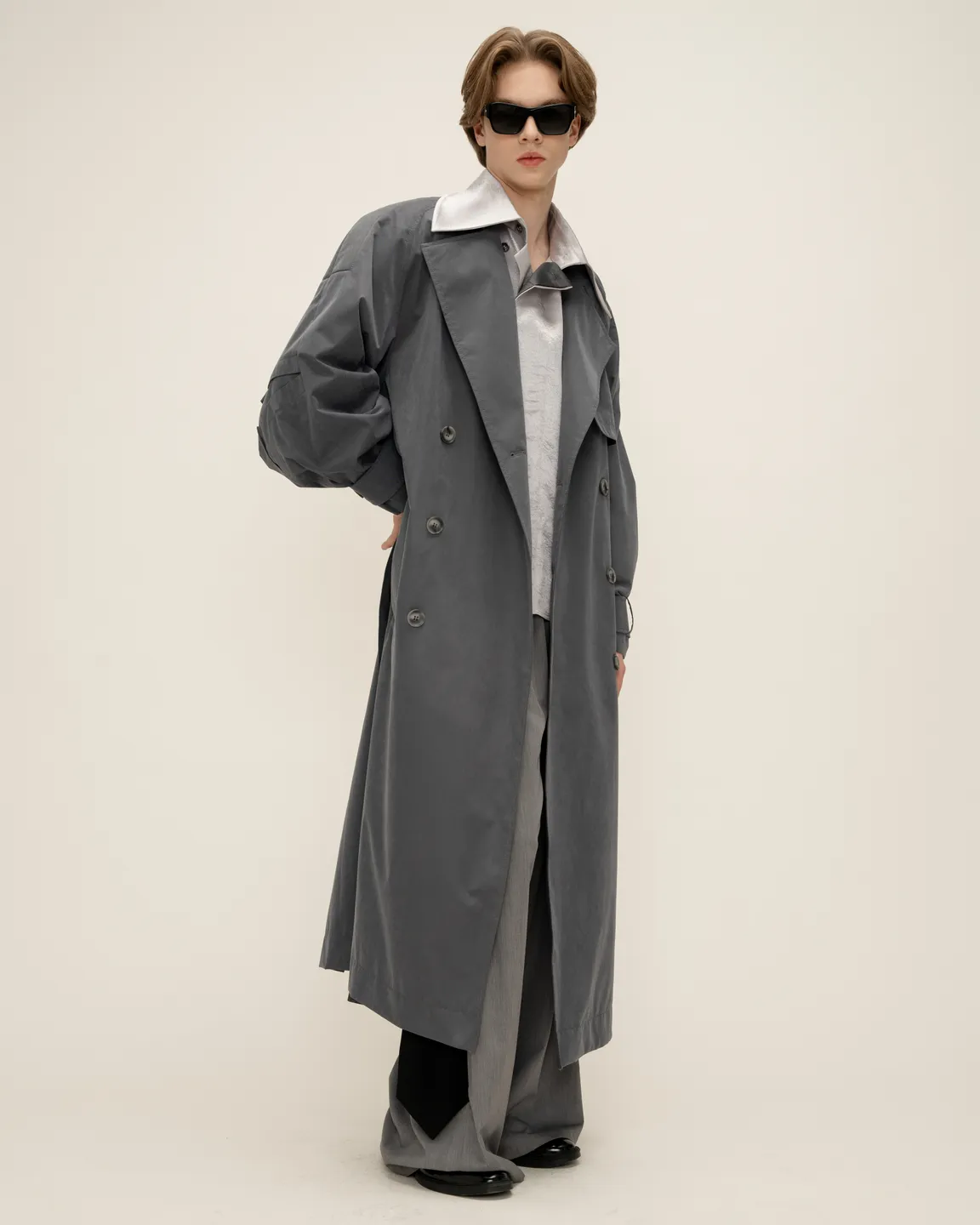 Серый тренч 