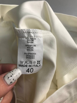 Платье Extasy обтягивающего кроя, визуально на 42 размер, новое