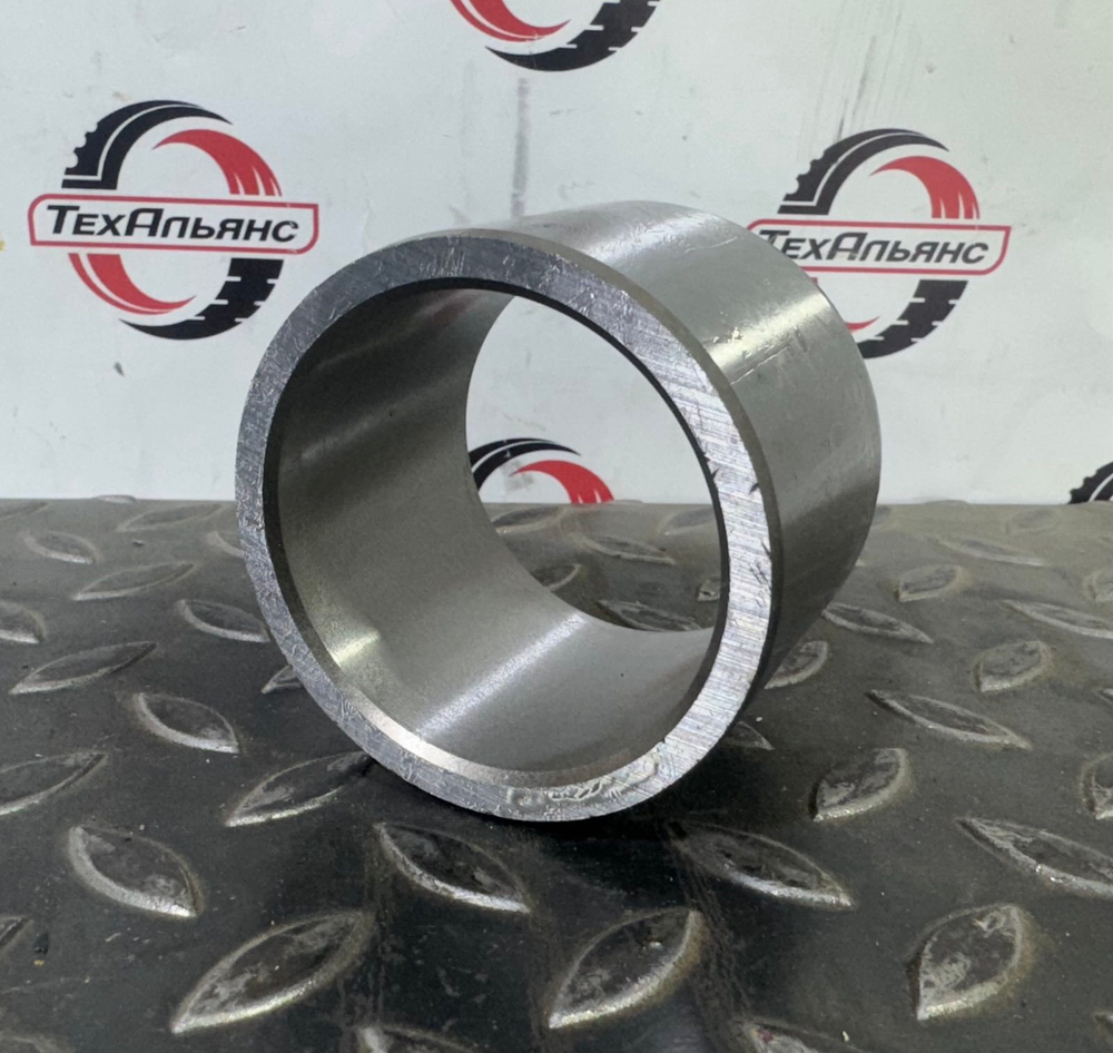 Втулка 8P-0420