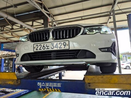 BMW 3 Series (G20) 320i (05.2020)