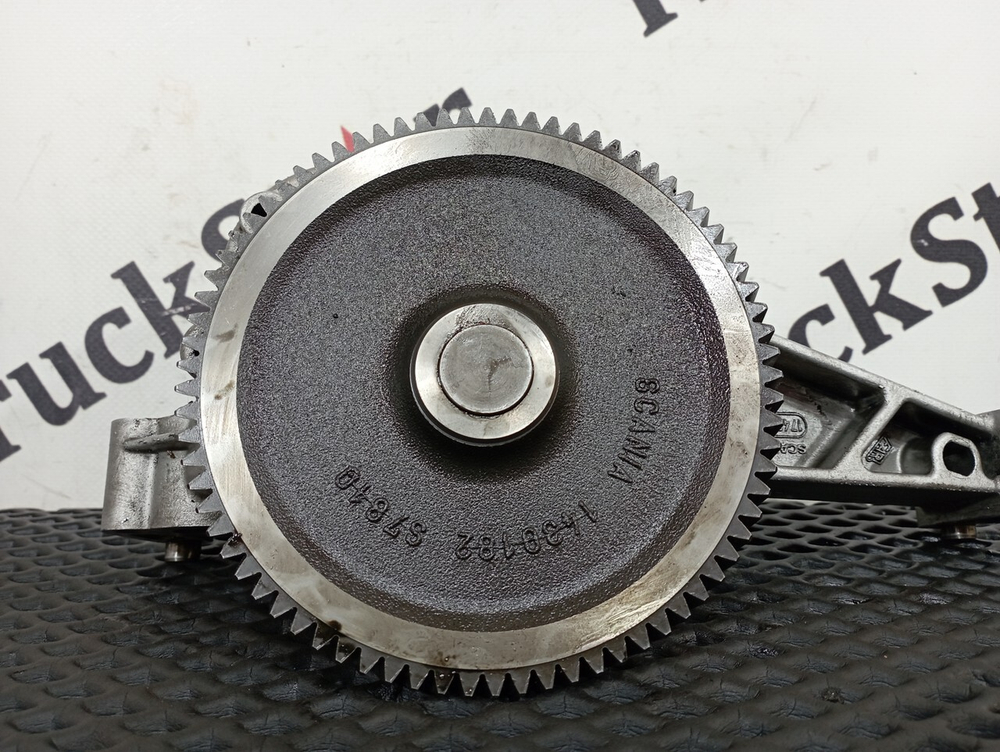 Насос масляный 2017г