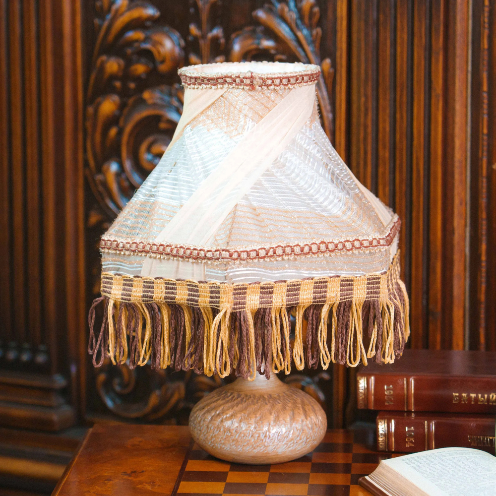 Настольная лампа из керамики