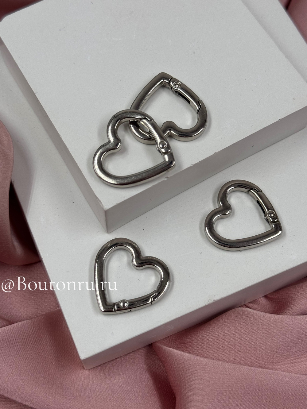 Карабин серебристый сердце