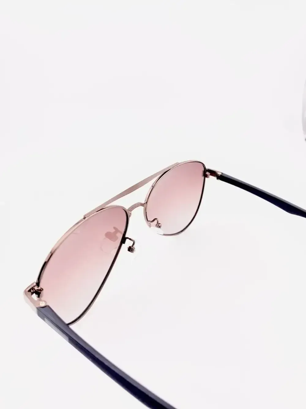 Очки солнцезащитные