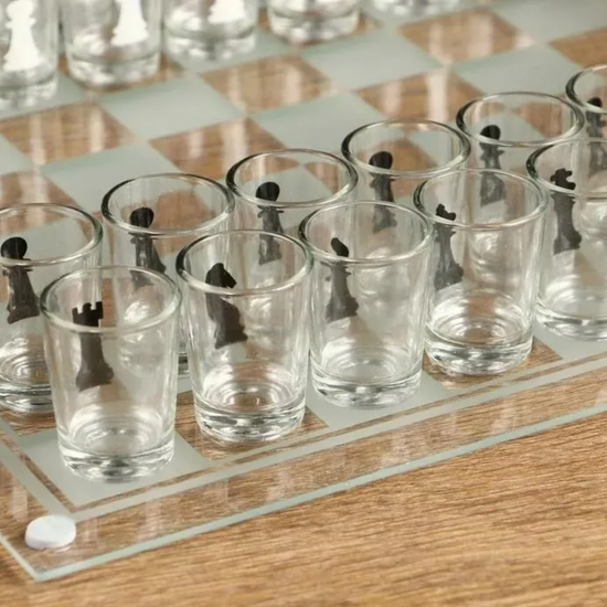 Игра пьяные крестики нолики большие