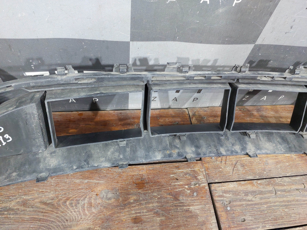 Решетка переднего бампера Mercedes E (W213) 20-23 Б/У Оригинал A2138858804