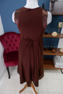 Платье с поясом 42-44 размер