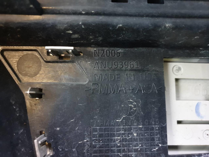 Решетка радиатора Cadillac Escalade 5 (2020-н.в.)