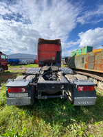 Shacman (Shaanxi) SX* 6x4 Седельный тягач SX42584V324 (Дизельный, 11,6 л, 423 л.с., МТ)