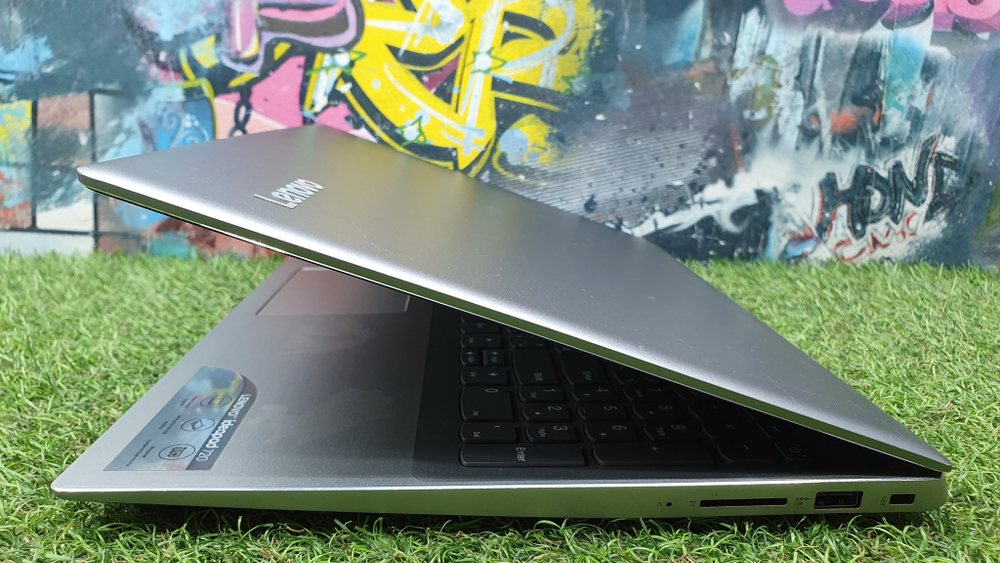 Игровой Lenovo i7-8/12gb/RX 550 4 Gb/FHD/  IdeaPad 720-15 81C70005RK